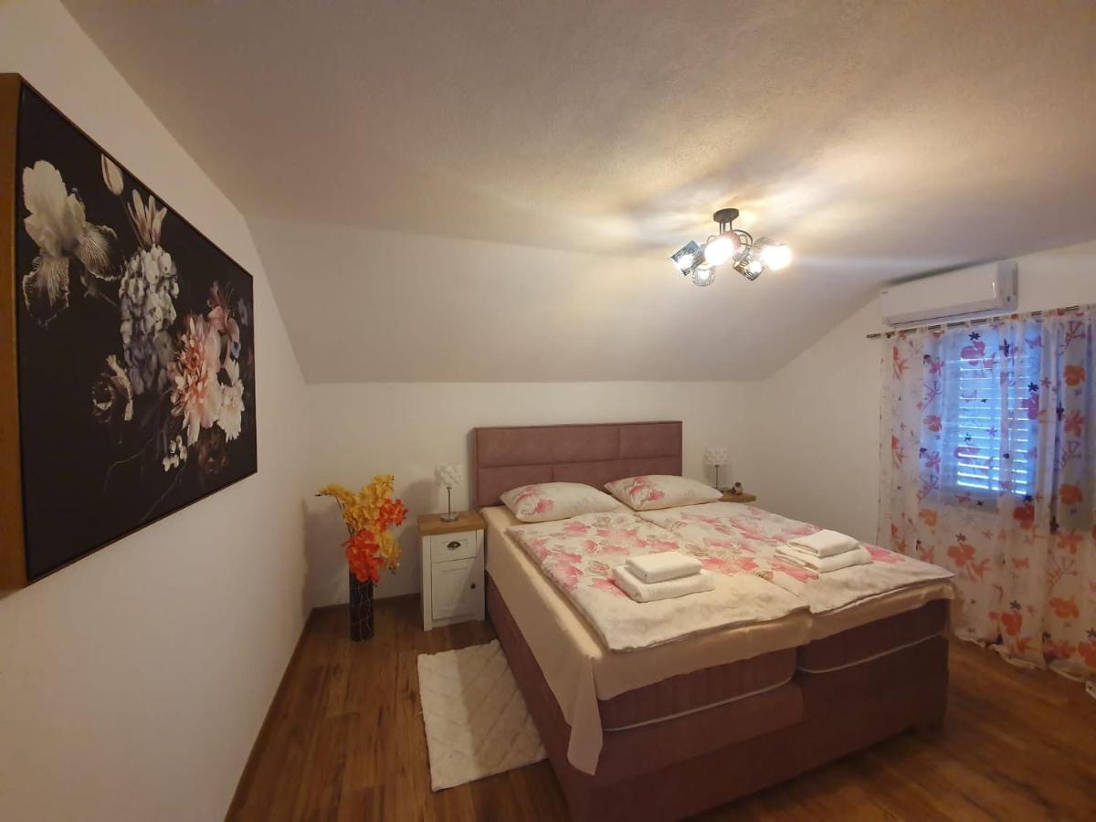 Apartment Magdalena Knin Exteriér fotografie